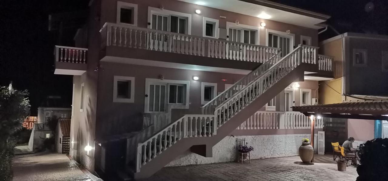 Sole E Mare Family Apartments Planos Exterior foto